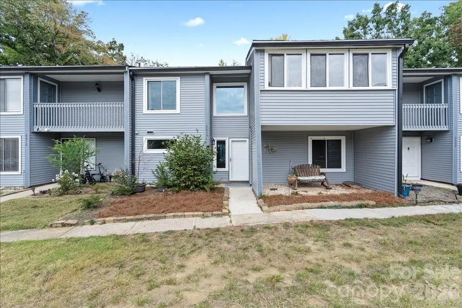 6610 Point Comfort Lane, Charlotte, NC 28226 - #2