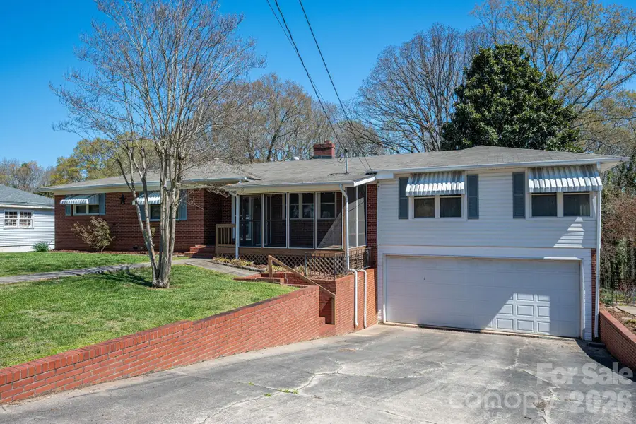 608 N State Street, Lincolnton, NC 28092 - #3