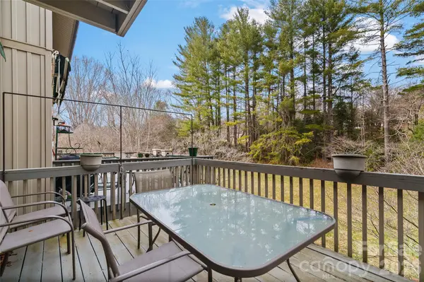 125 Winchester Drive, Waynesville, NC 28785