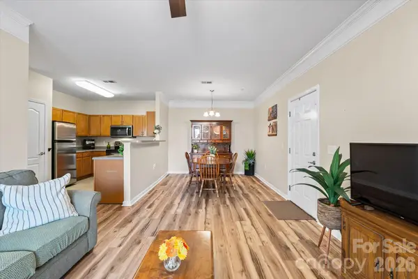 233 Appeldoorn Circle, Asheville, NC 28803