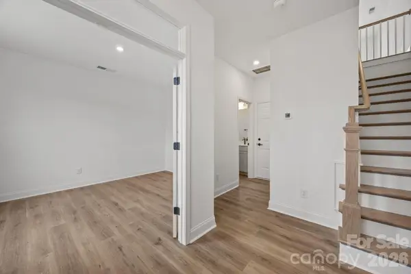 7032 Westrow Avenue, Charlotte, NC 28278