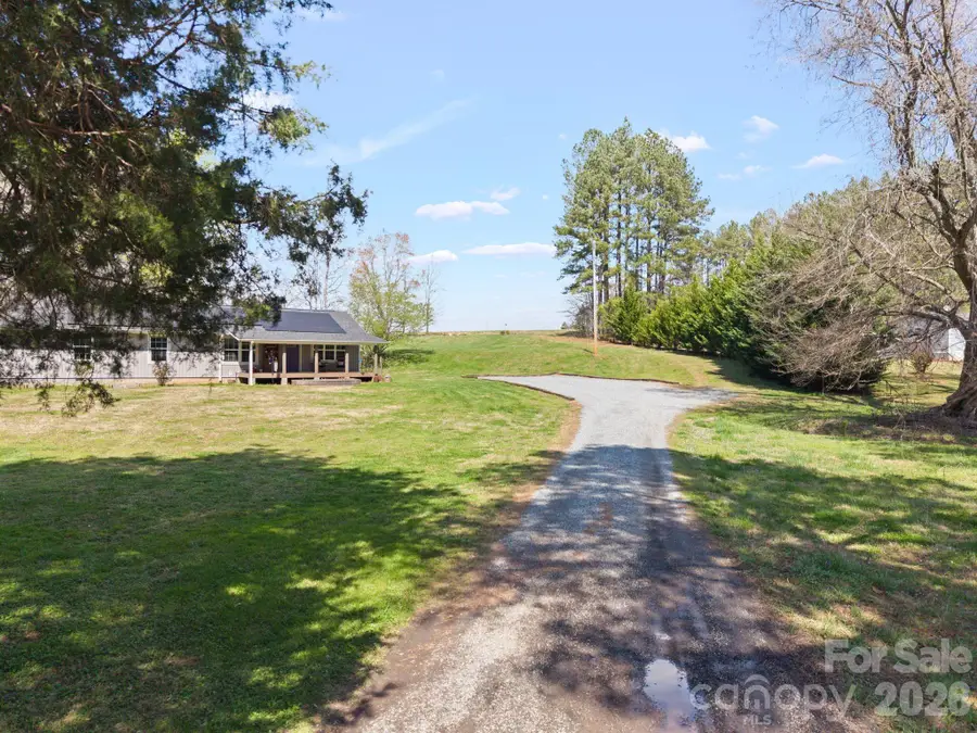 527 Floyd Blackwell Road, Tryon, NC 28782 - #2