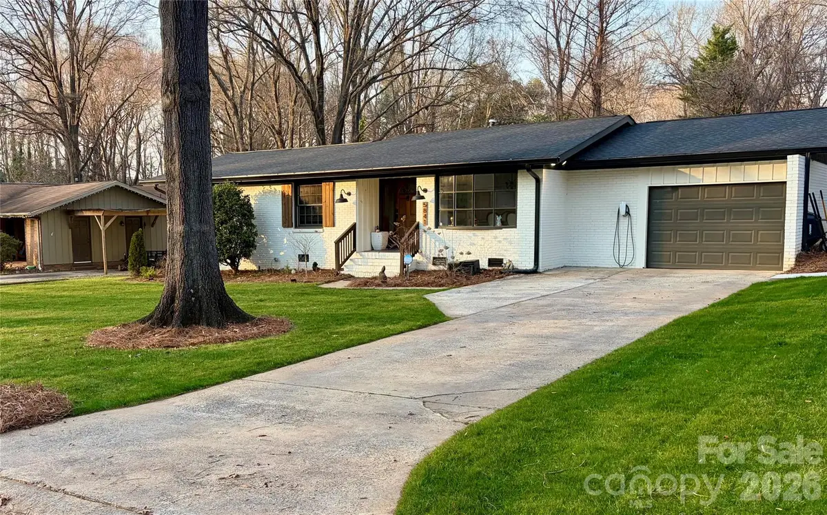 5841 Donegal Drive, Charlotte, NC 28212 - #1