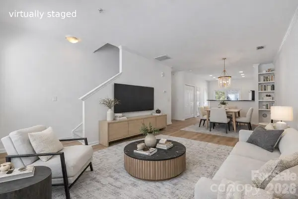 1127 Ilana Court, Charlotte, NC 28204