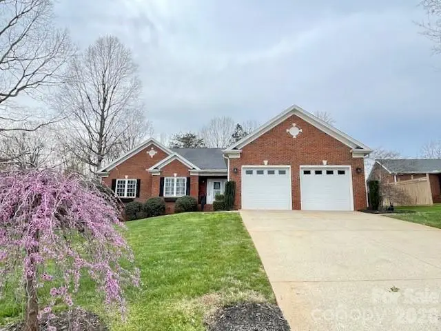 4945 Brookridge Drive Ne, Hickory, NC 28601 - #1
