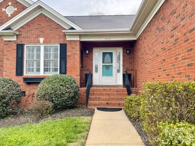 4945 Brookridge Drive Ne, Hickory, NC 28601 - #3