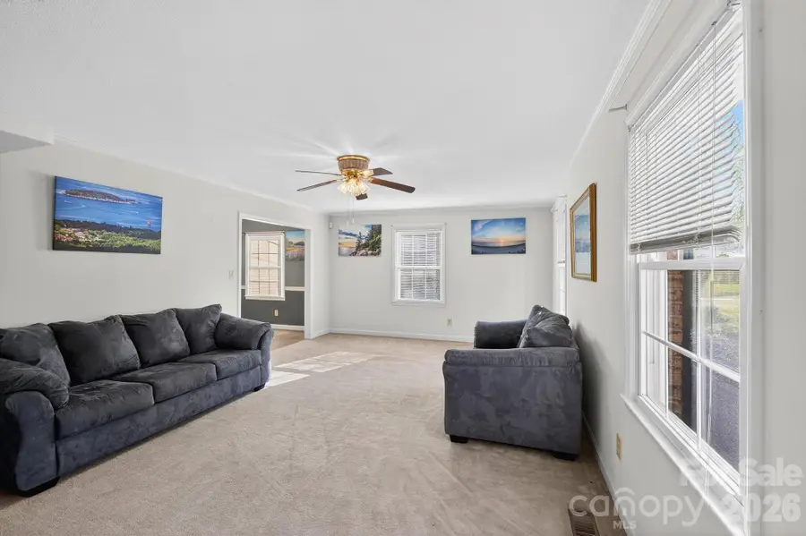 708 Wilmore Street Ne, Lenoir, NC 28645 - #3