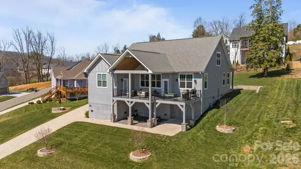 112 Meadow Breeze Road, Arden, NC 28704