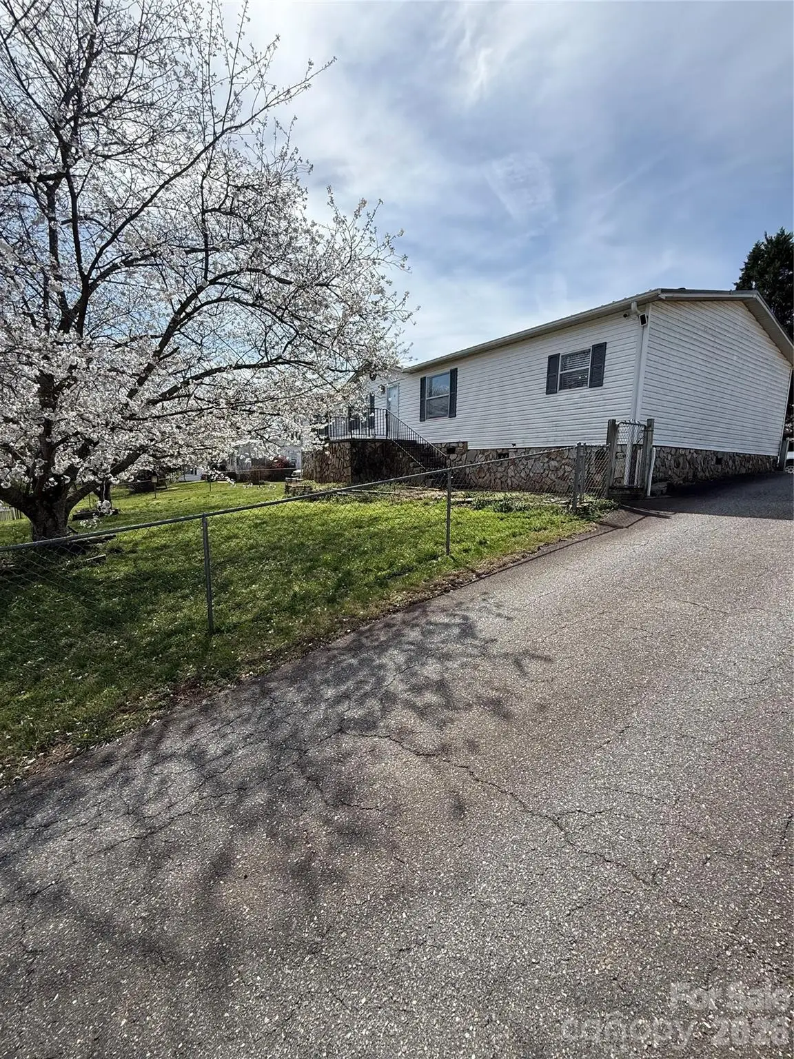 5141 Goldfinch Court, Granite Falls, NC 28630 - #1