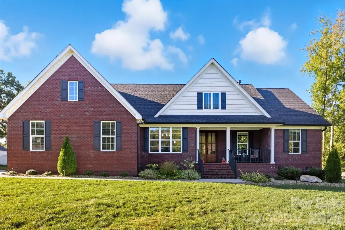 706 Toncin Avenue, Bessemer City, NC 28016 - #1