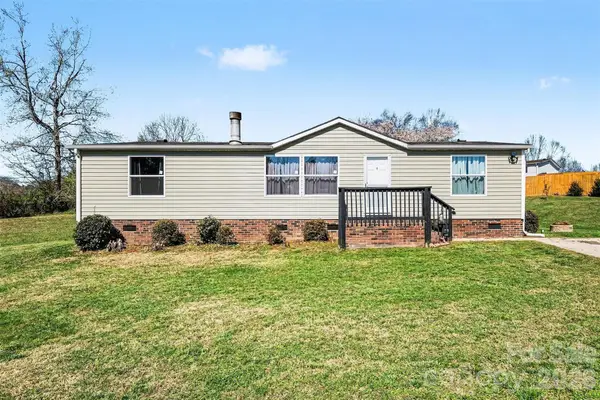 4106 Olga Court, Dallas, NC 28034