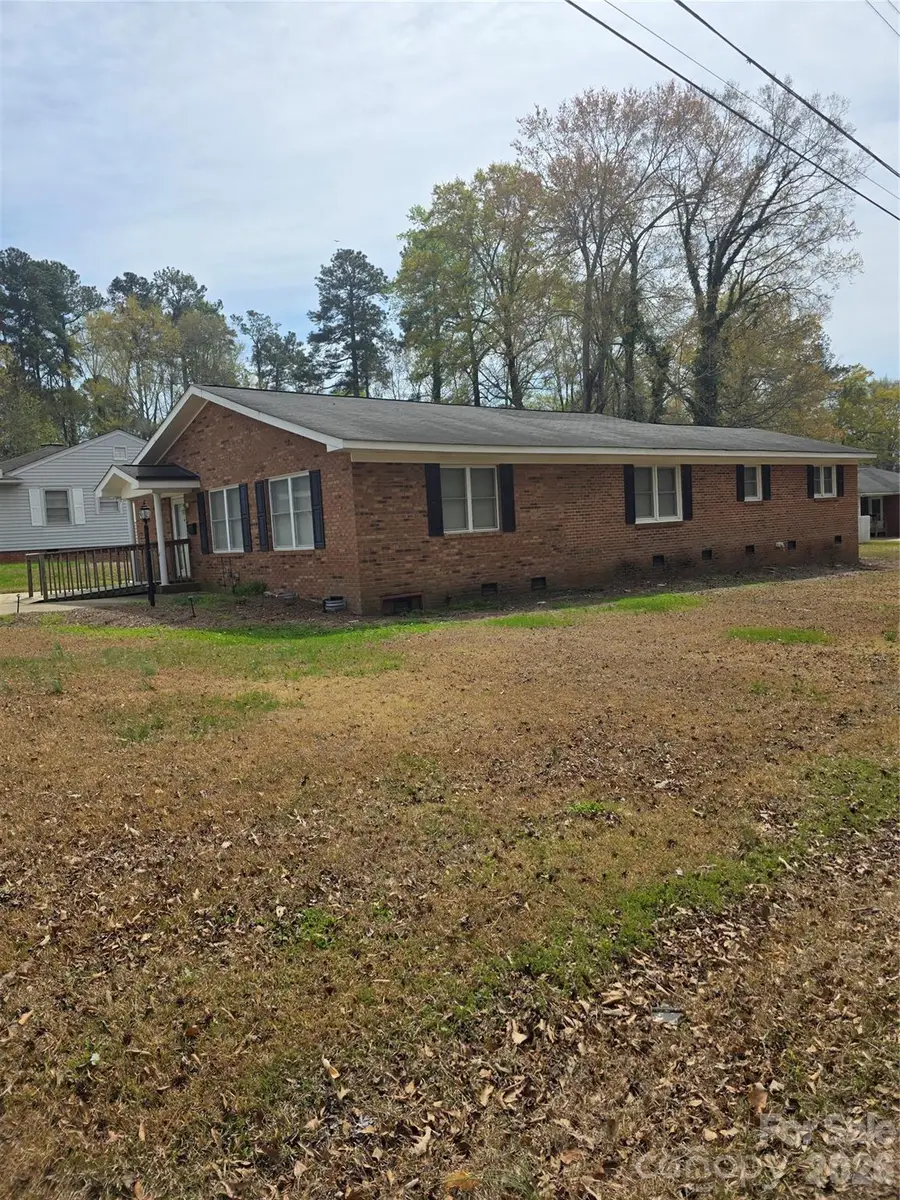 1400 Berry Street, Wadesboro, NC 28170 - #3