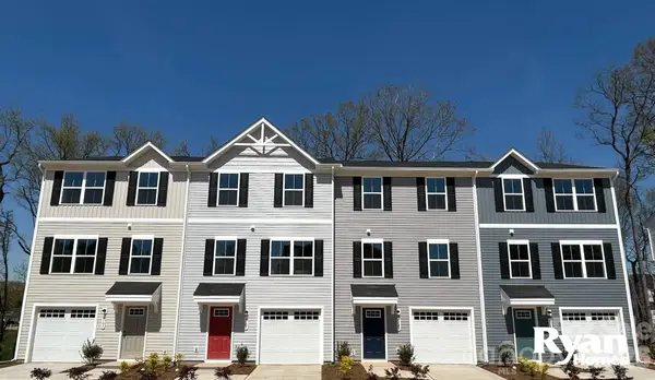 6109 Carrick Bend Court, Charlotte, NC 28269