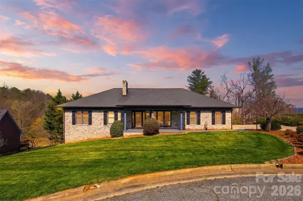 514 Golfview Court, Lenoir, NC 28645