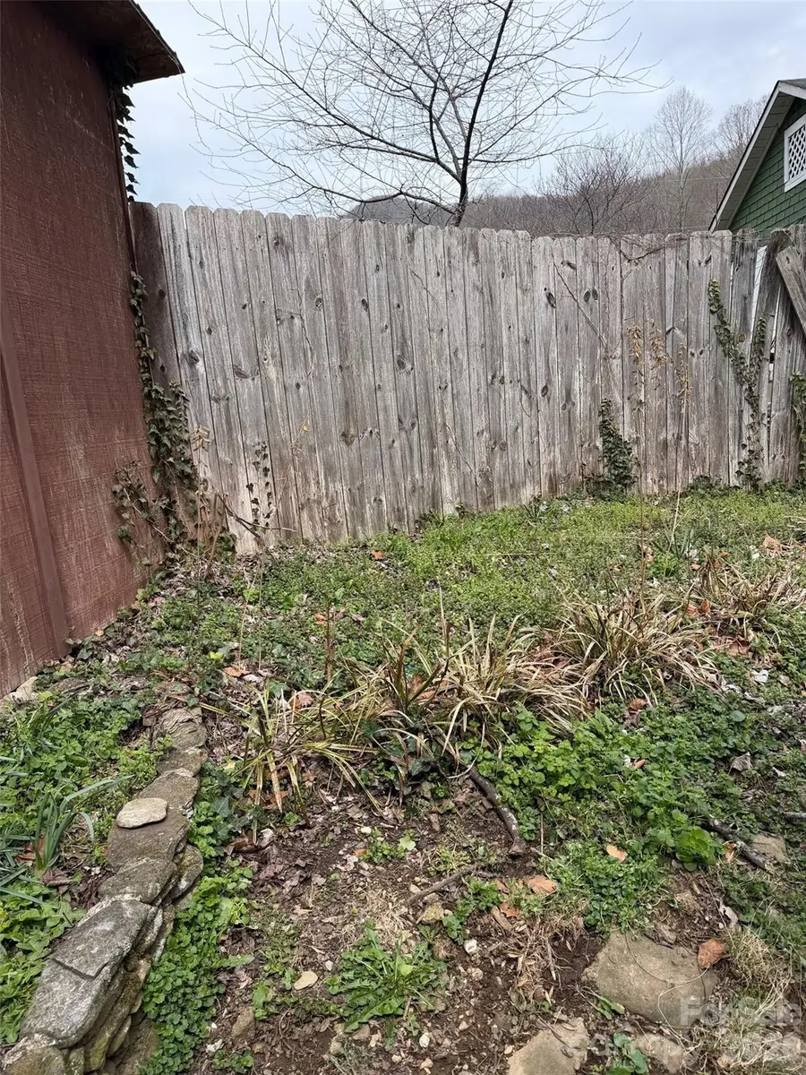 28 Red Bridge Lane, Sylva, NC 28779 - #3