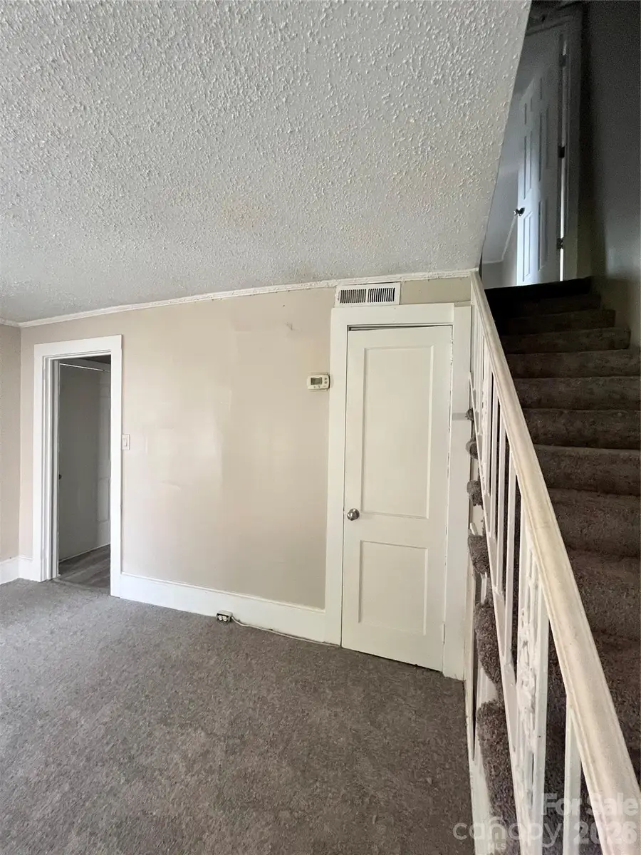 107 E Georgia Avenue, Bessemer City, NC 28016 - #3