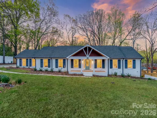 1632 Burtonwood Circle, Charlotte, NC 28212