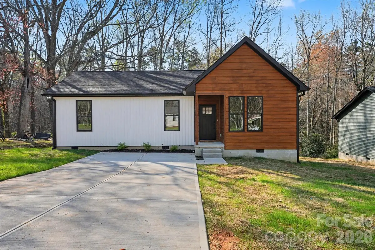 425 W Ballard Street, Cherryville, NC 28021 - #1