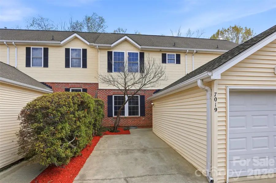 7019 Walnut Ridge Court, Charlotte, NC 28217 - #2