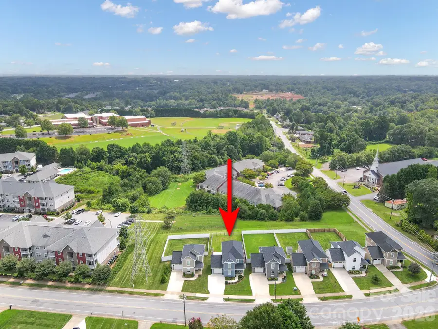 2636 2nd Street Ne, Hickory, NC 28601 - #3