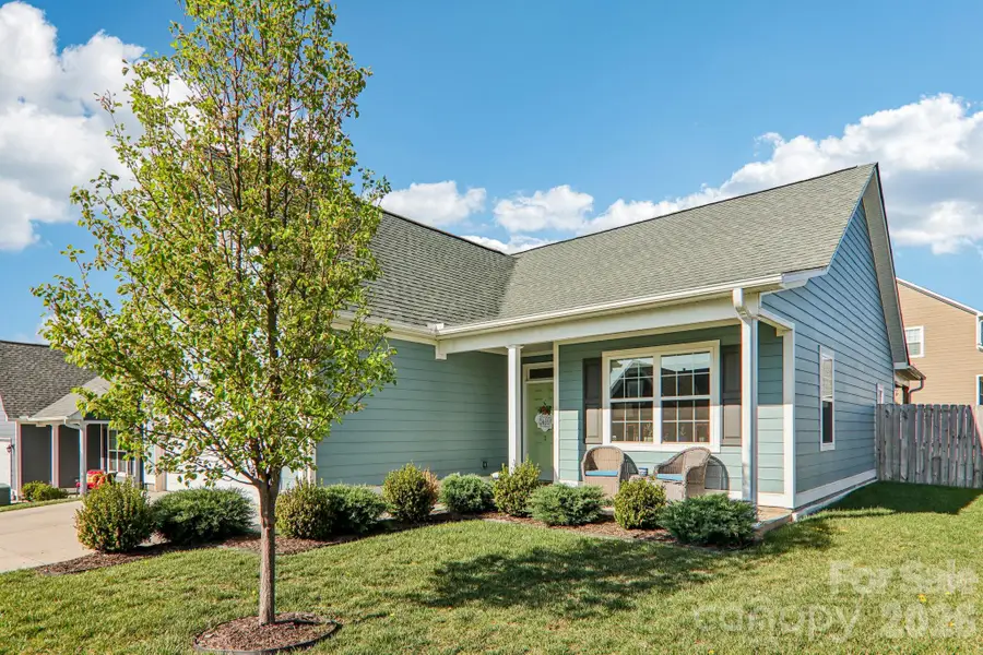 3 Montaugue Street, Arden, NC 28704 - #3