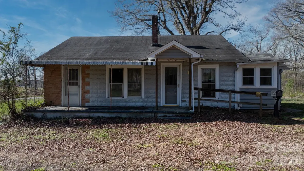 4934 E Nc 10 Highway, Catawba, NC 28609 - #1