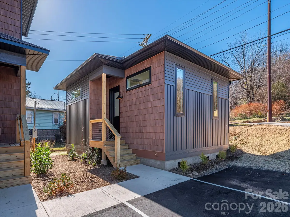 8 Leap Frog Park, Waynesville, NC 28786 - #1