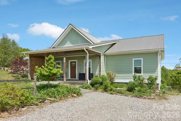 68 Simply Grateful Drive, Hendersonville, NC 28792