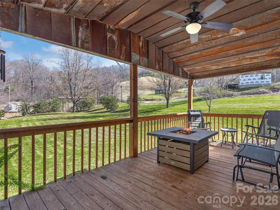 114 Gateway Cove, Canton, NC 28716 - #2