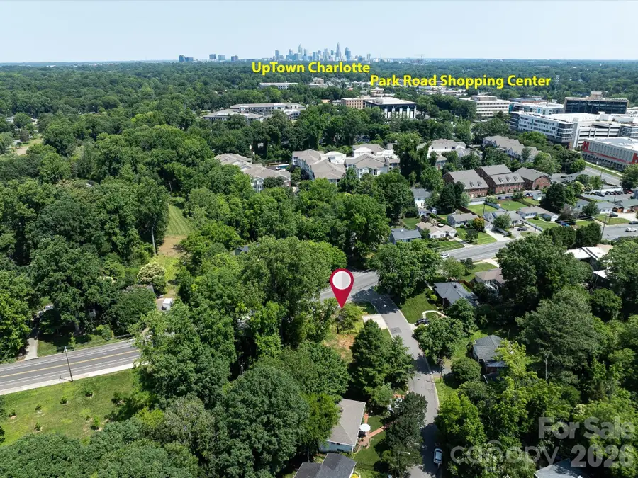 4800 Valley Stream Road, Charlotte, NC 28209 - #3