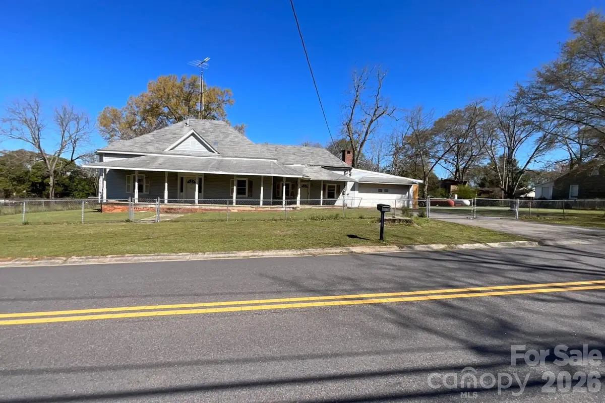 412 W Liberty Street, Winnsboro, SC 29180 - #1