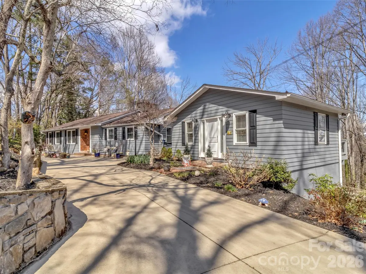 297 Ridge Road, Waynesville, NC 28786 - #1