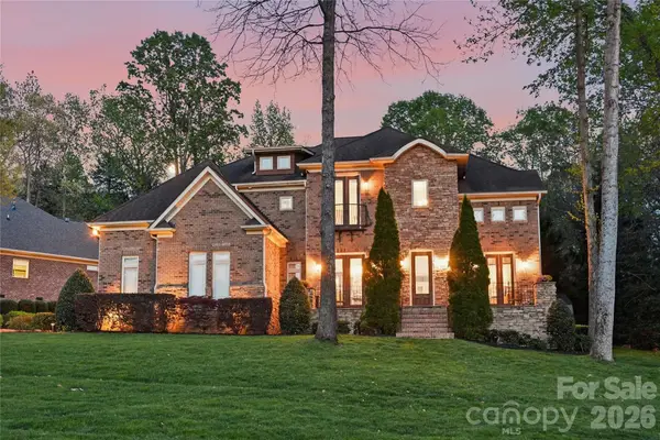 163 W Maranta Road, Mooresville, NC 28117