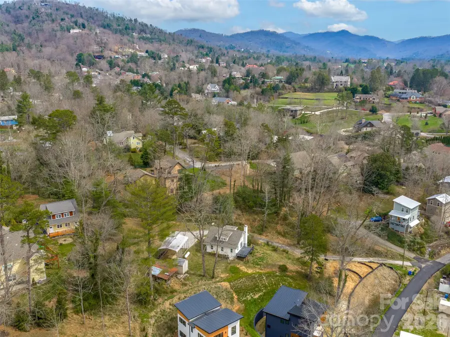 9 Woodbine Road, Asheville, NC 28804 - #2