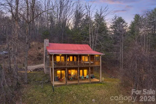 409 Hamlet Drive, Burnsville, NC 28714