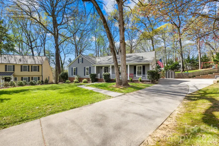 401 Leighton Court, Matthews, NC 28105 - #2