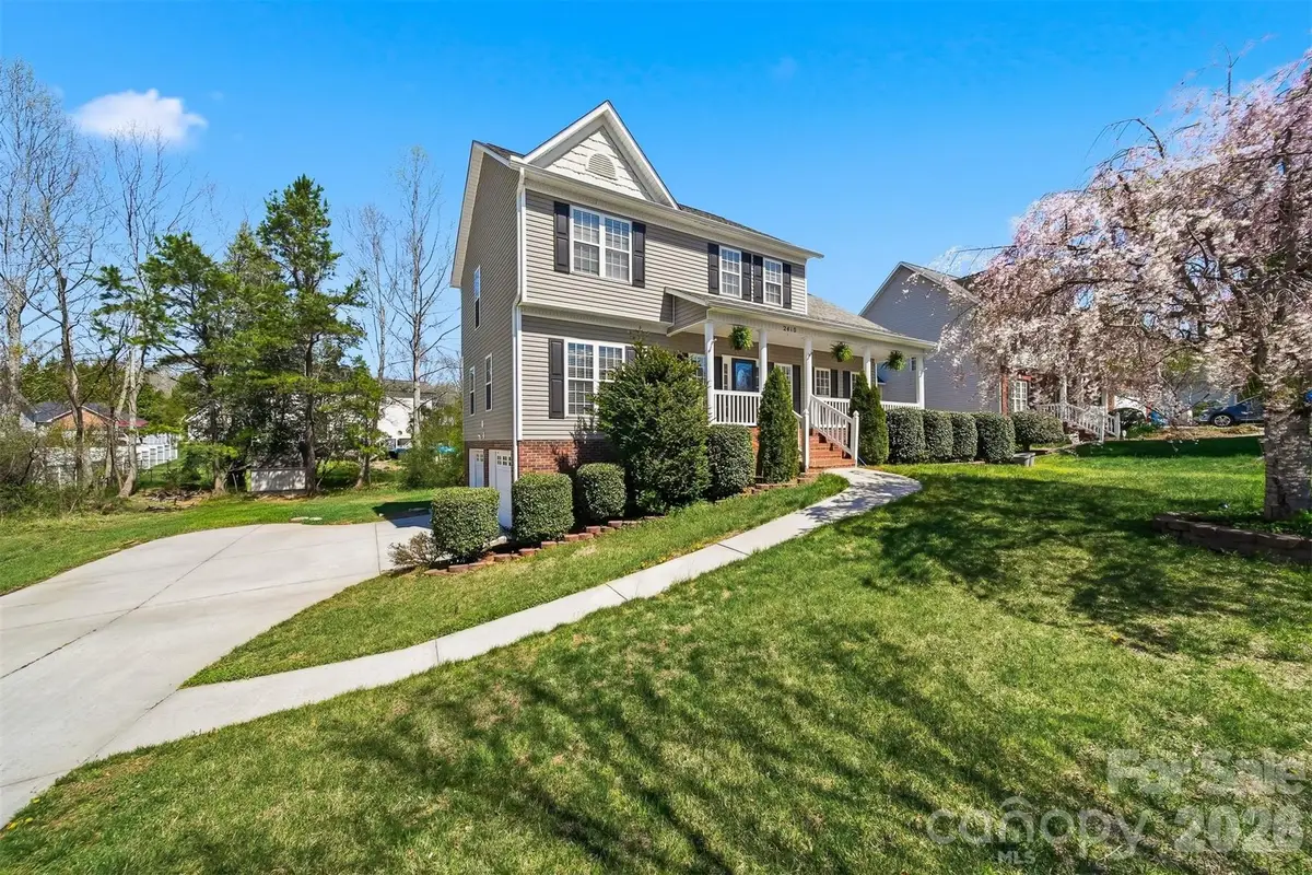 2410 27th Avenue Circle Ne, Hickory, NC 28601 - #1