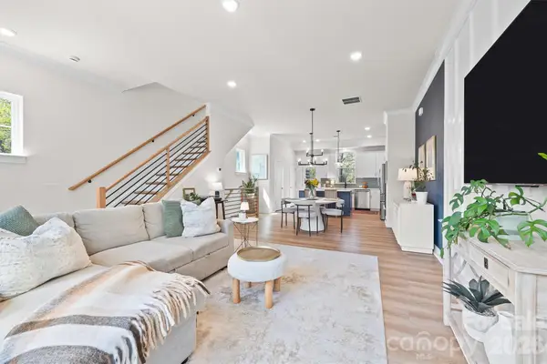 3225 Zenith Lane, Charlotte, NC 28205