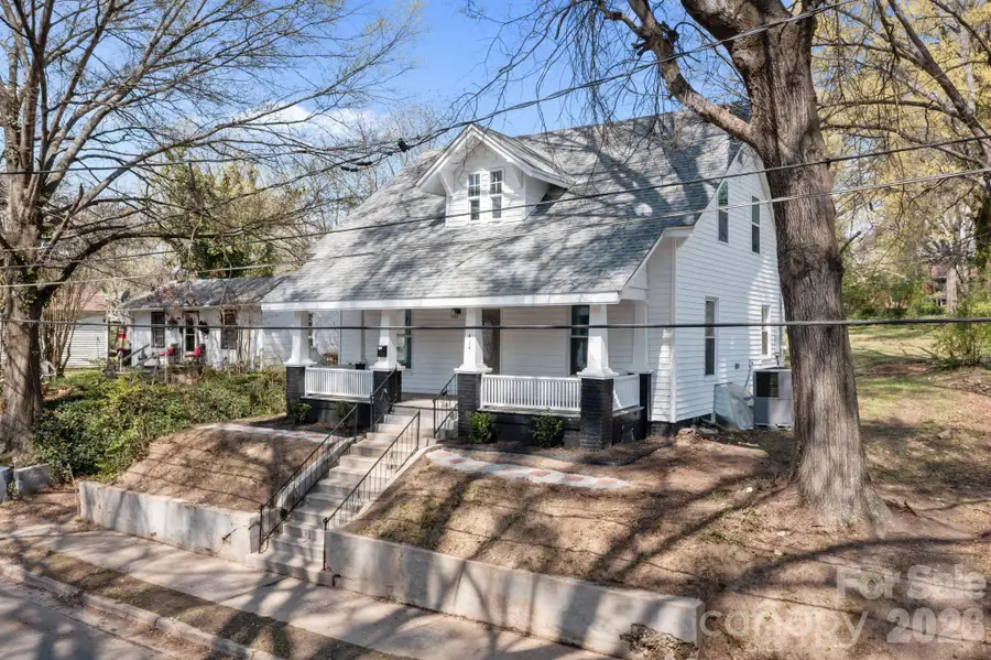 414 W Sharpe Street, Statesville, NC 28677 - #2