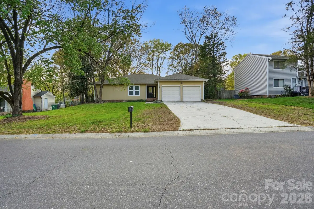 7700 Park Vista Circle, Charlotte, NC 28226 - #1