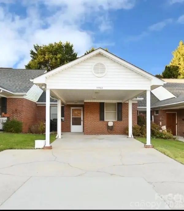 19968 Oak Leaf Circle, Cornelius, NC 28031