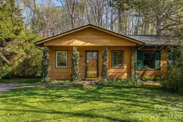 34 Tipperary Drive, Asheville, NC 28806