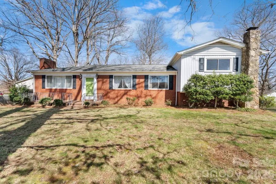 3335 25th Avenue Ne, Hickory, NC 28601 - #2