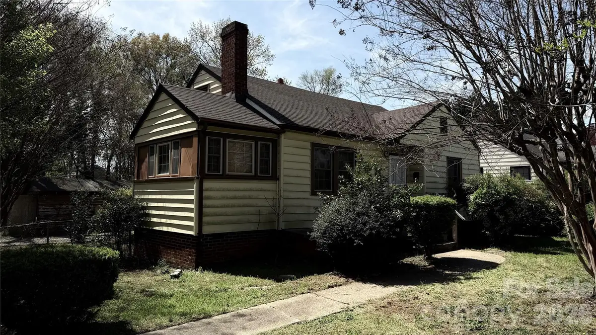 3101 Dogwood Avenue, Charlotte, NC 28206 - #1