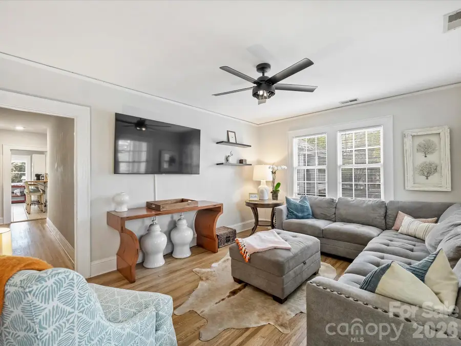 124 N Laurel Avenue #4, Charlotte, NC 28207 - #3