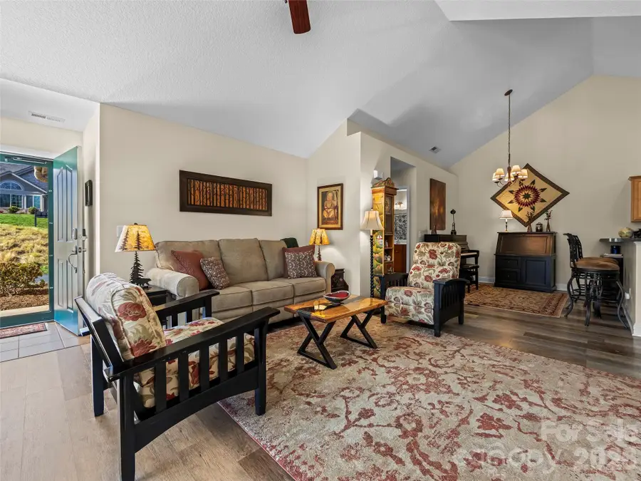 81 Outlook Circle, Swannanoa, NC 28778 - #3