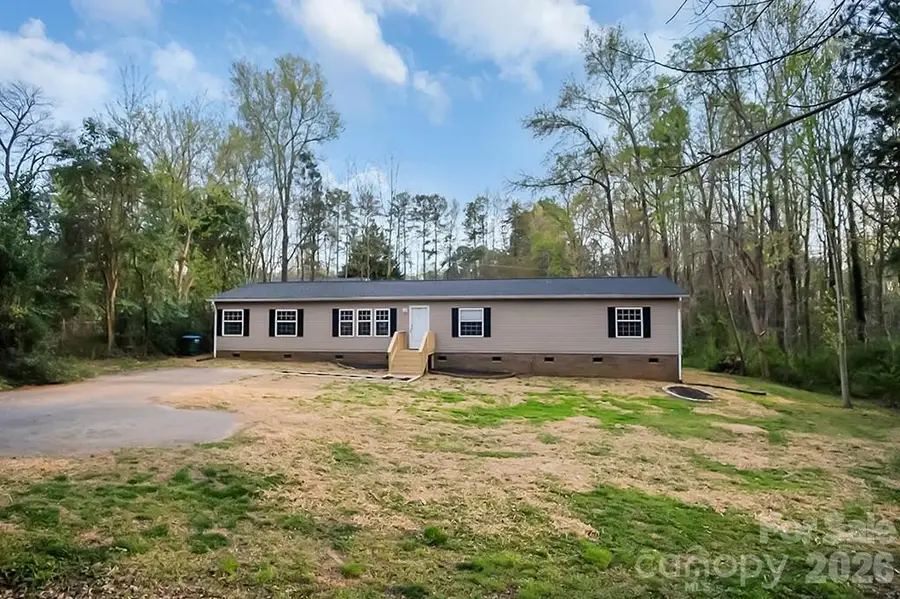 308 E Cleveland Avenue, Bessemer City, NC 28016 - #2