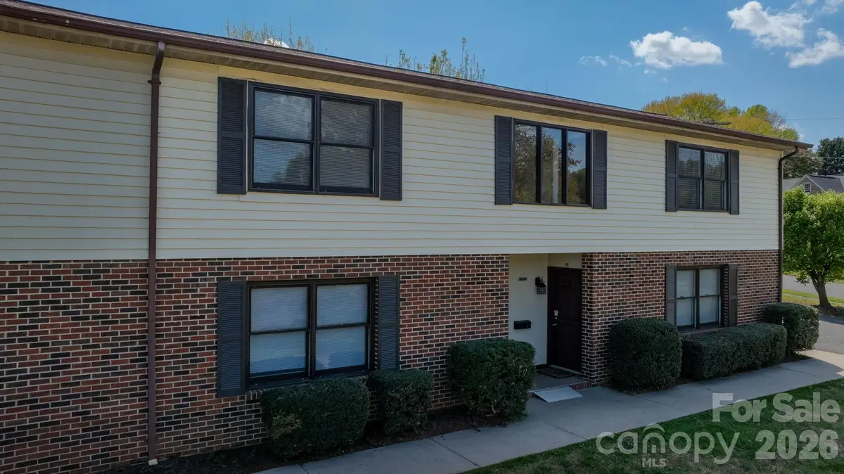 525 12th Street Sw #30, Hickory, NC 28602 - #1