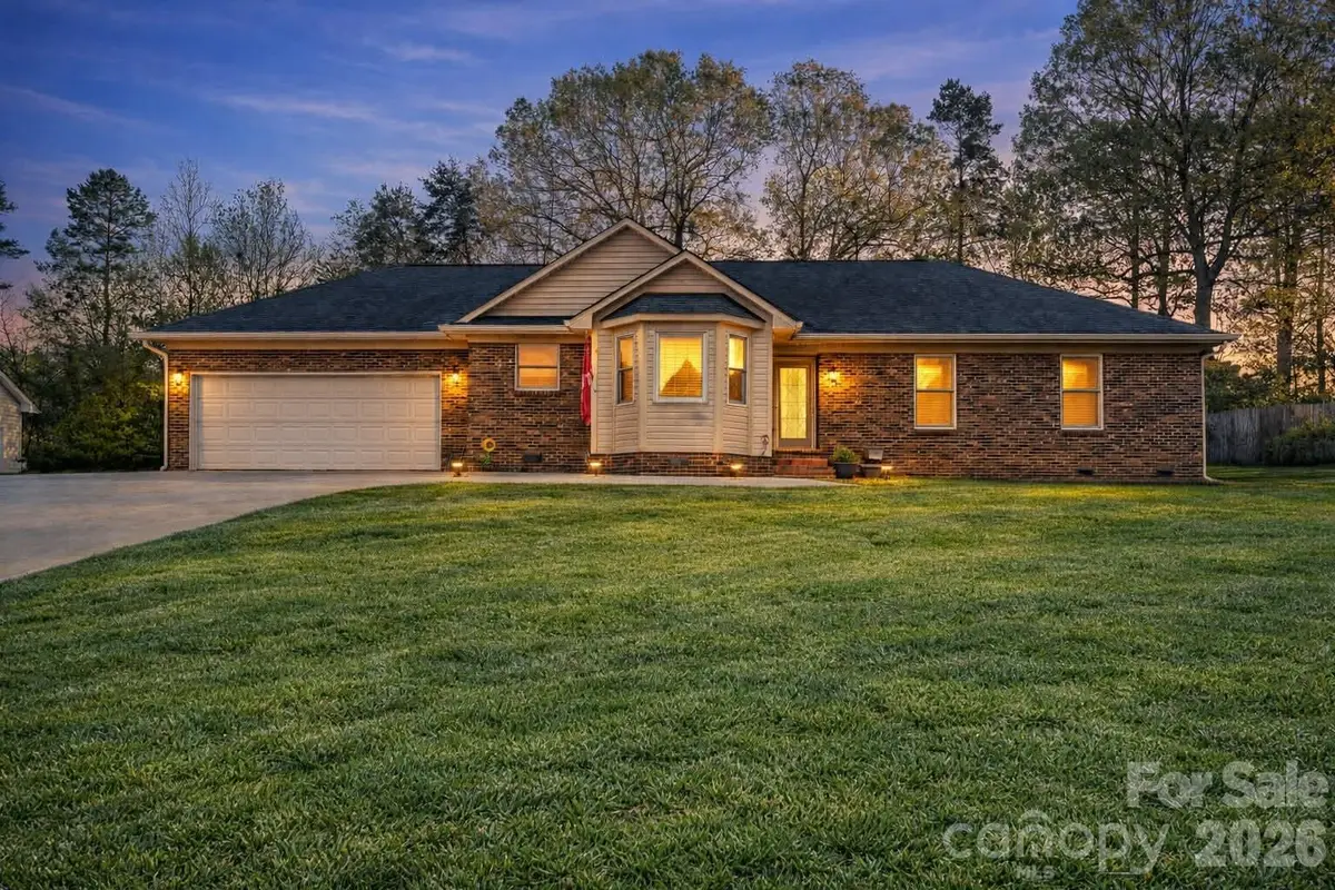 7004 Forest Hills Drive, Denver, NC 28037 - #1