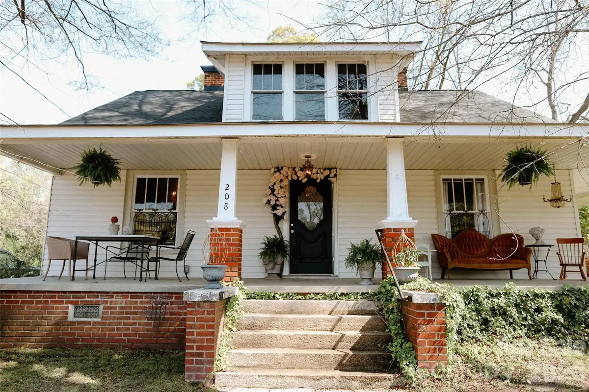 208 Locust Street, Kannapolis, NC 28081 - #1
